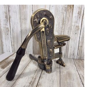 Vintners Reserve Bartop Wine Bottle Opener With Cork Screw &Table Top Stand